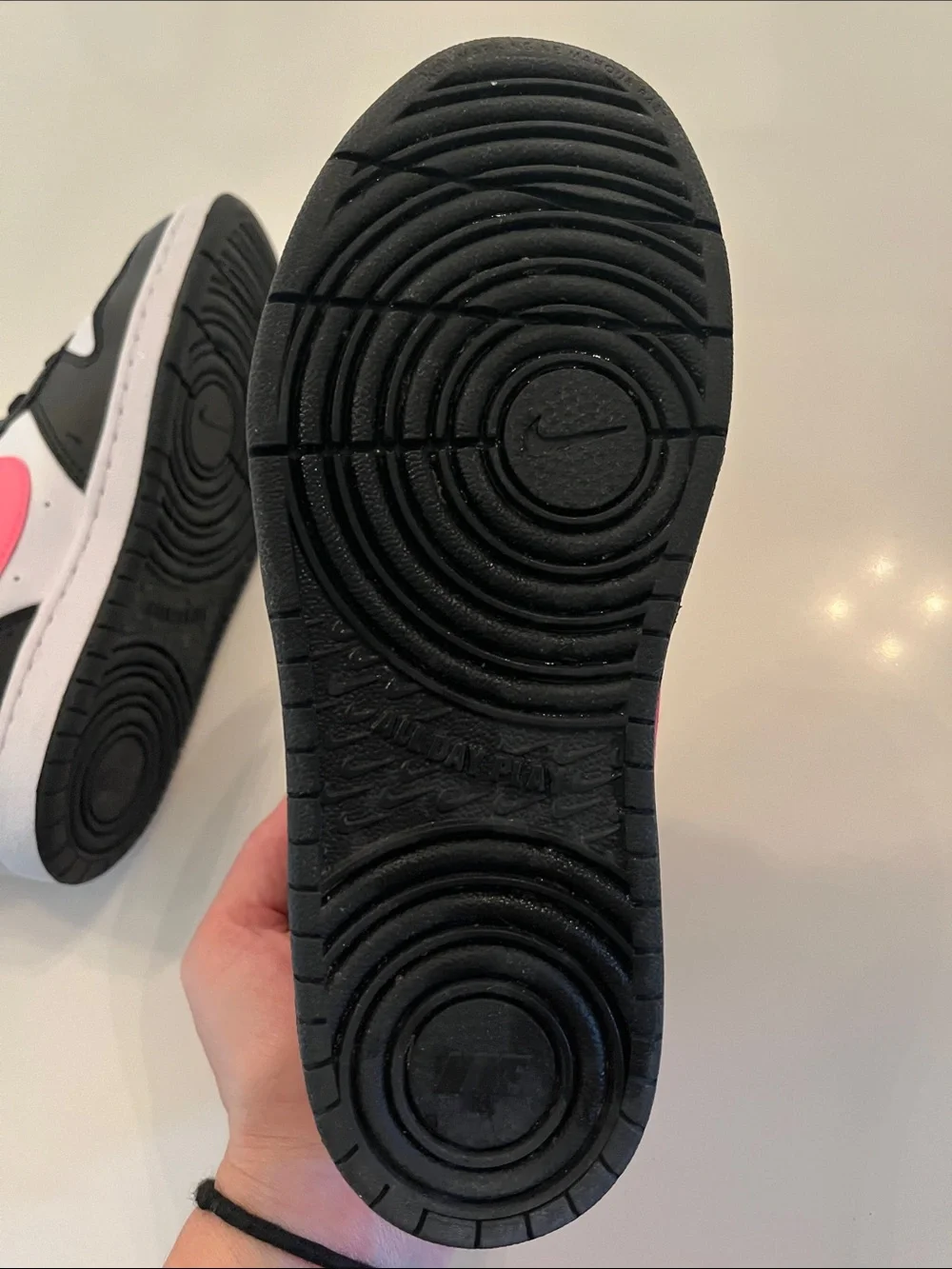 Girls Nike Dunk High Top Sneakers pink/black size 1.5 Youth